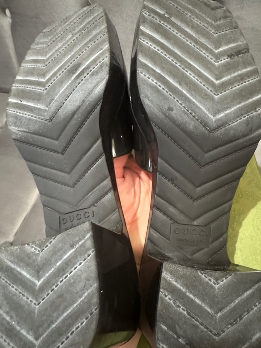 GUCCI RUBBER NERO PLATFORM SANDAL - Picture 12 of 13